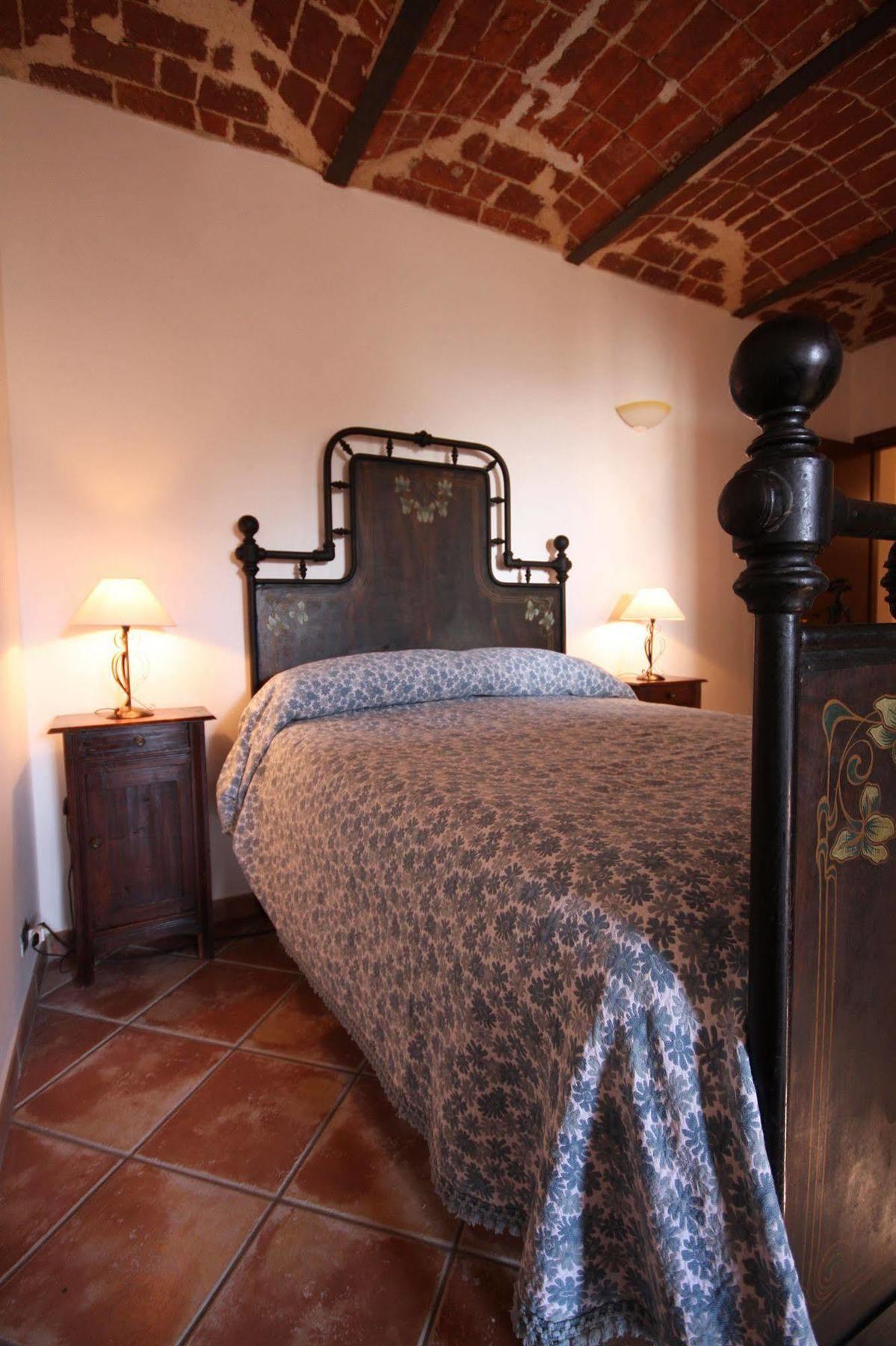 Bed and Breakfast Relais San Desiderio Calliano  Exterior foto